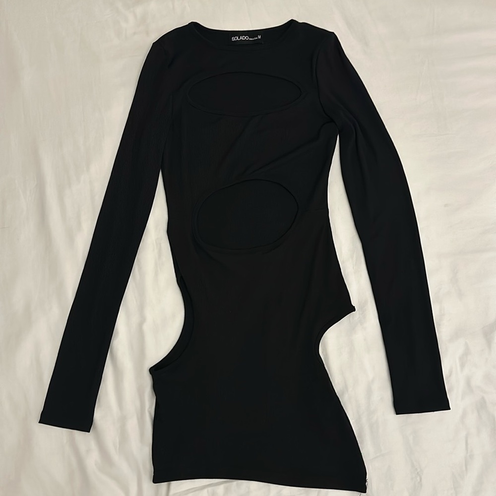BLACK LONG SLEEVE CUTOUT MINI DRESS